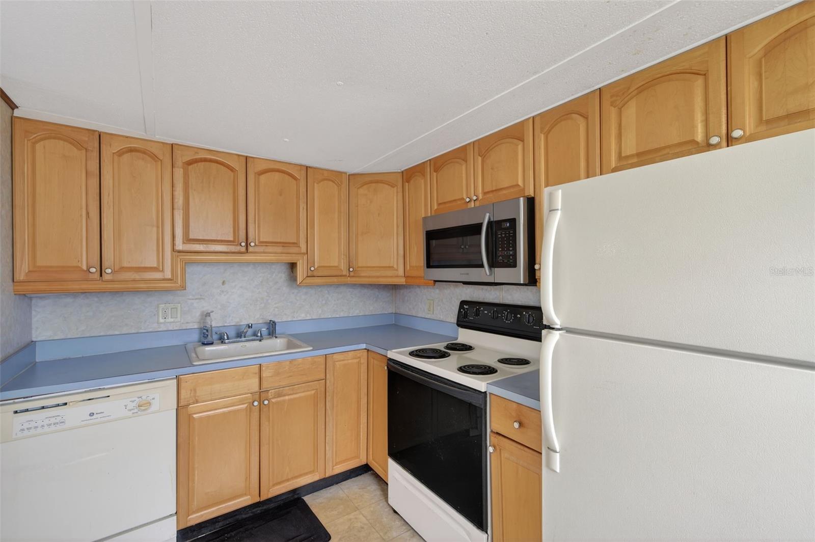 EAGLES NEST MOBILE HOME PARK UNREC - Residential