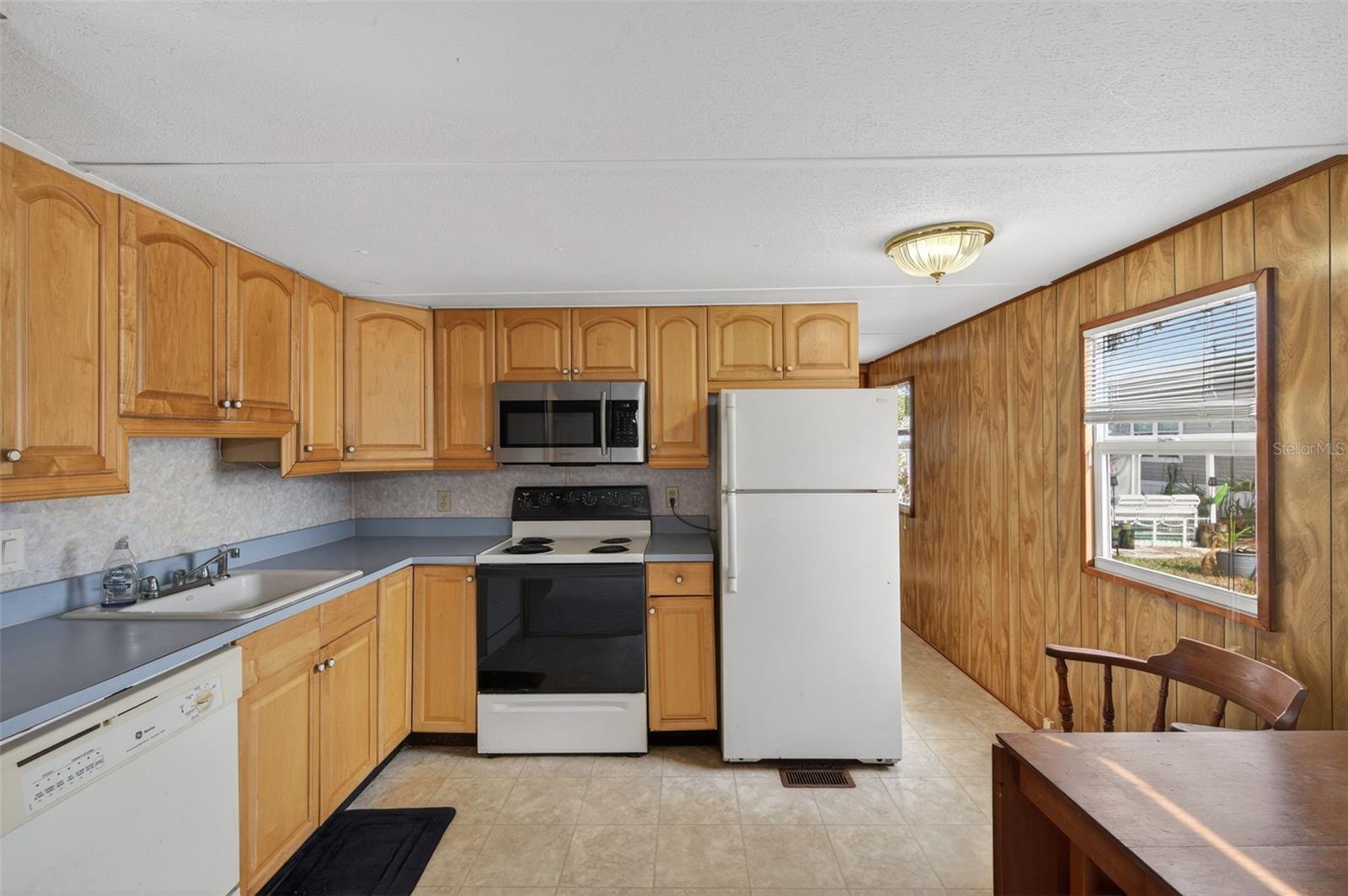 EAGLES NEST MOBILE HOME PARK UNREC - Residential