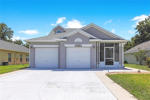 Photo of 2741 Wilshire Road, Clermont, FL 34714 (MLS # O6415788)