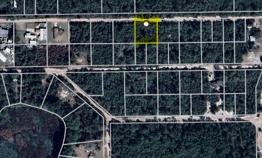 Build your new home or new mobile home on .23 acre. in country setting. Close to Ocala National Forest, the Villages and Umatilla. Map placement may not be accurate as property has not been assigned an address number. Four wheel drive is recommended.