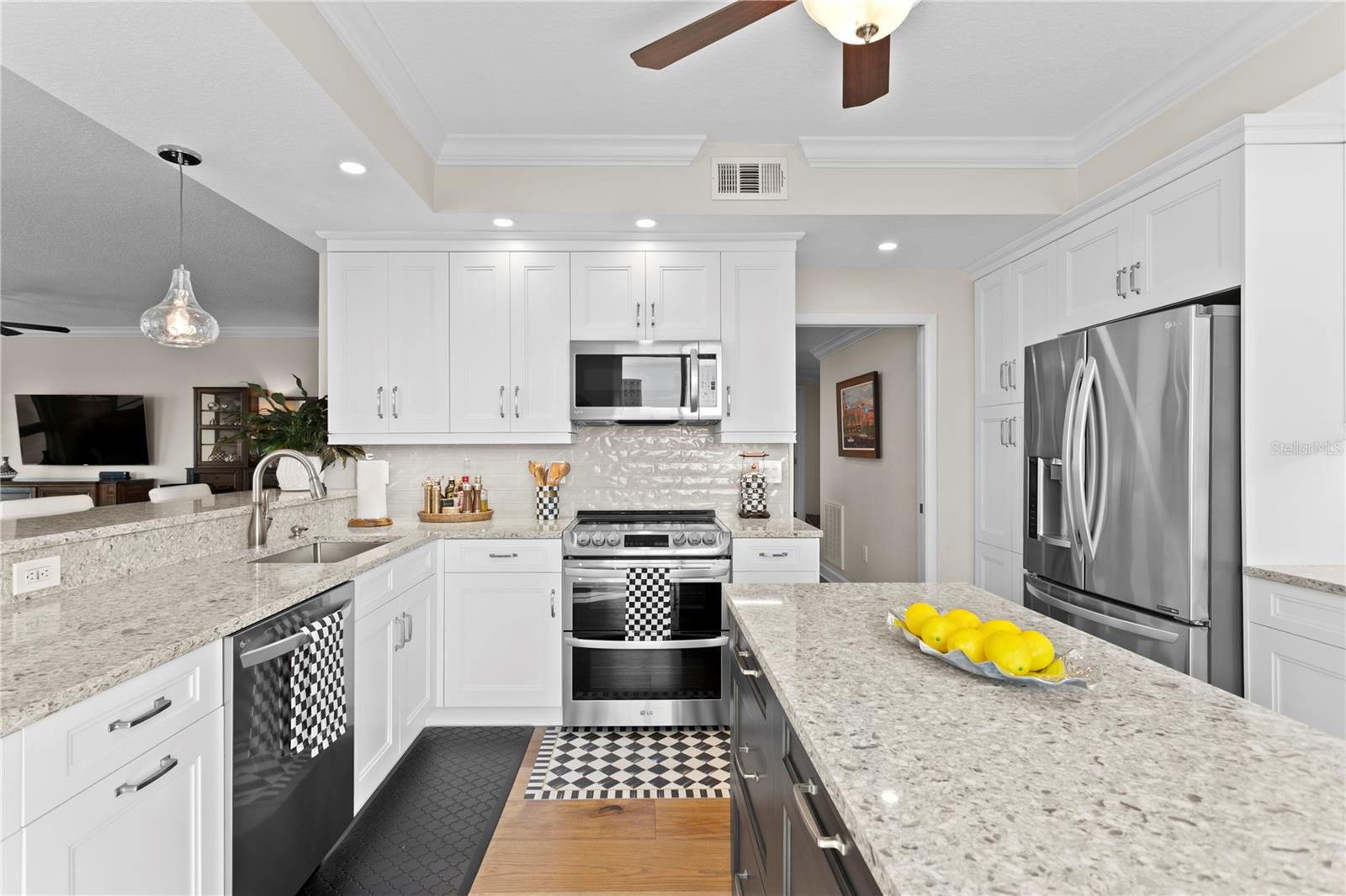 OSPREY POINTE AT DOLPHIN - Residential