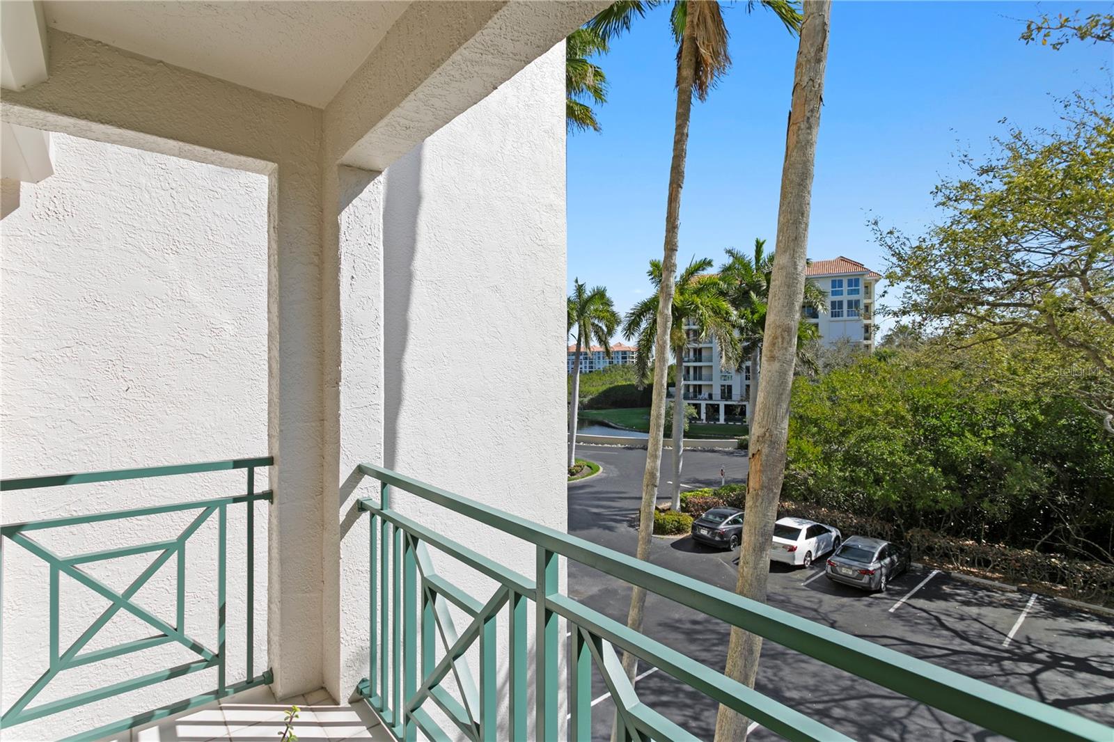 OSPREY POINTE AT DOLPHIN - Residential