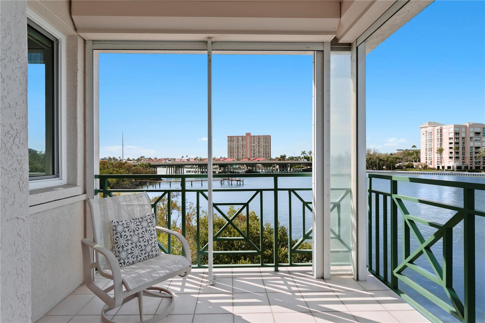 OSPREY POINTE AT DOLPHIN - Residential