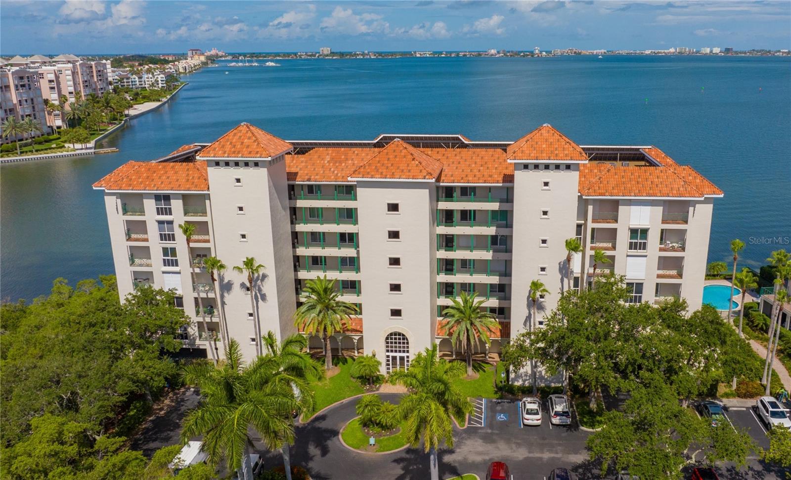 OSPREY POINTE AT DOLPHIN - Residential