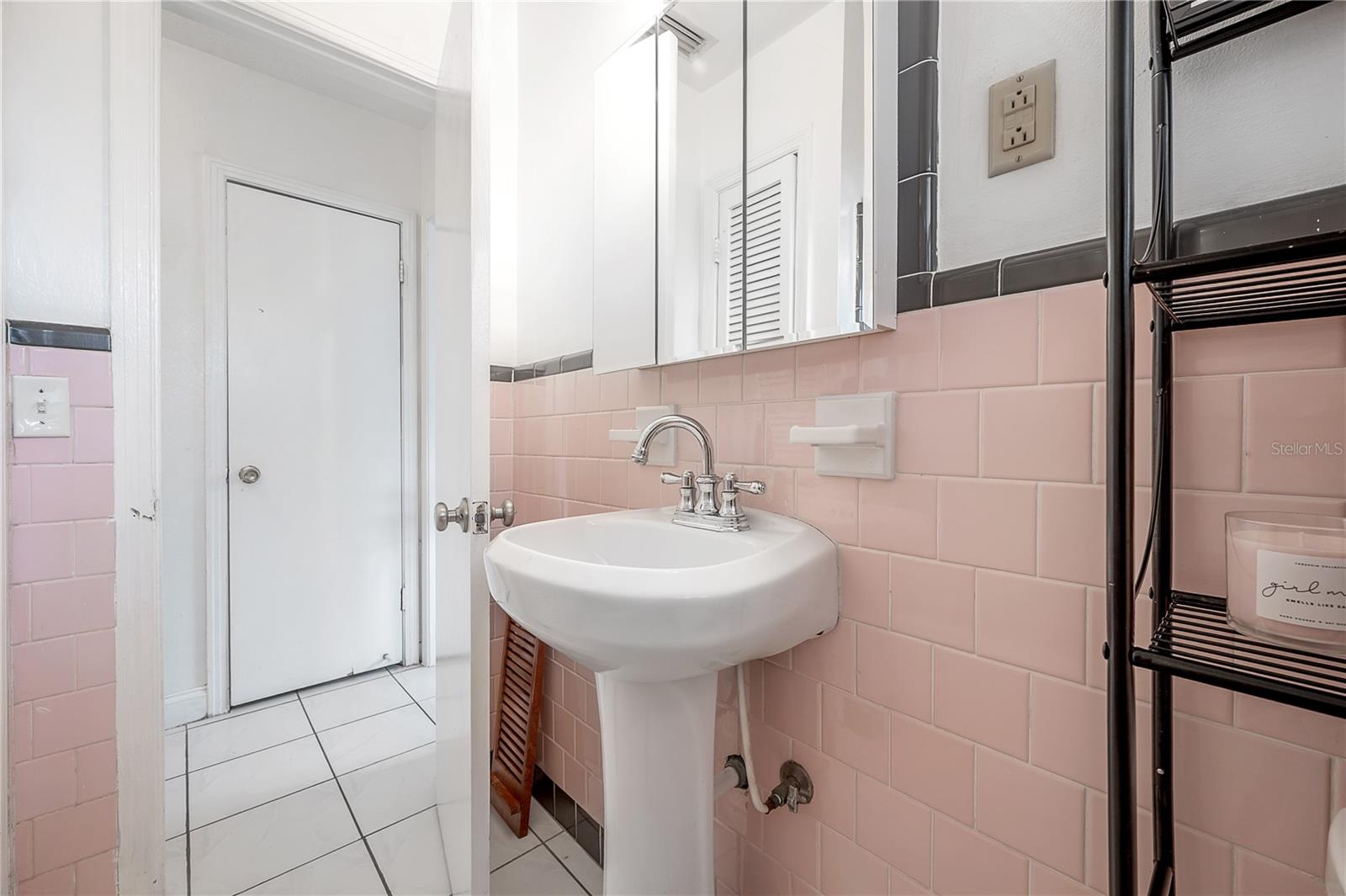 HAMNERS MARJORY B FIRST ADD - Residential