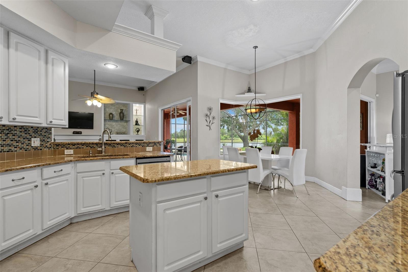 HAMMOCK POINTE UNIT 2 - Residential