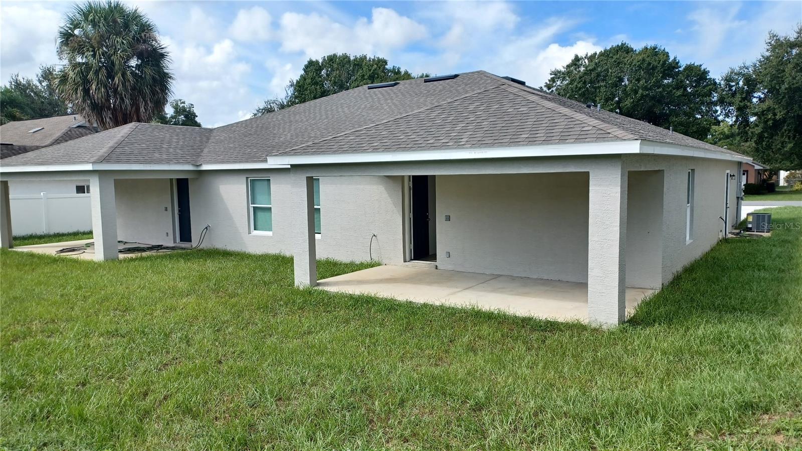 435 WOODVIEW DRIVE