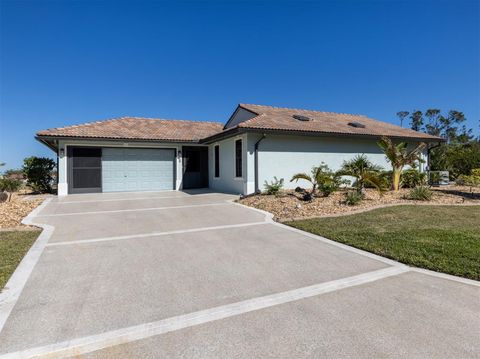 A home in PORT CHARLOTTE