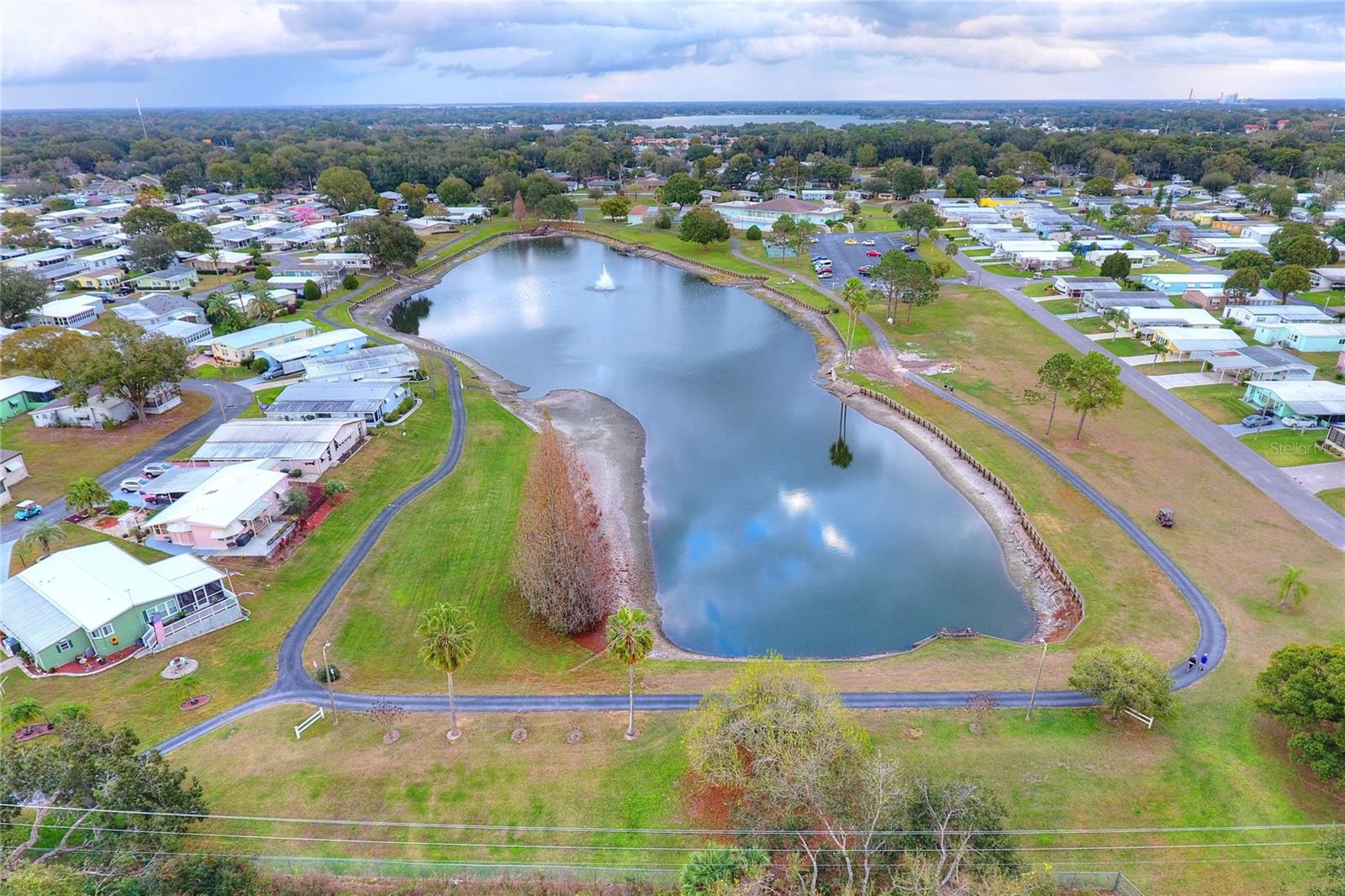 FOXWOOD LAKE ESTATES - Residential