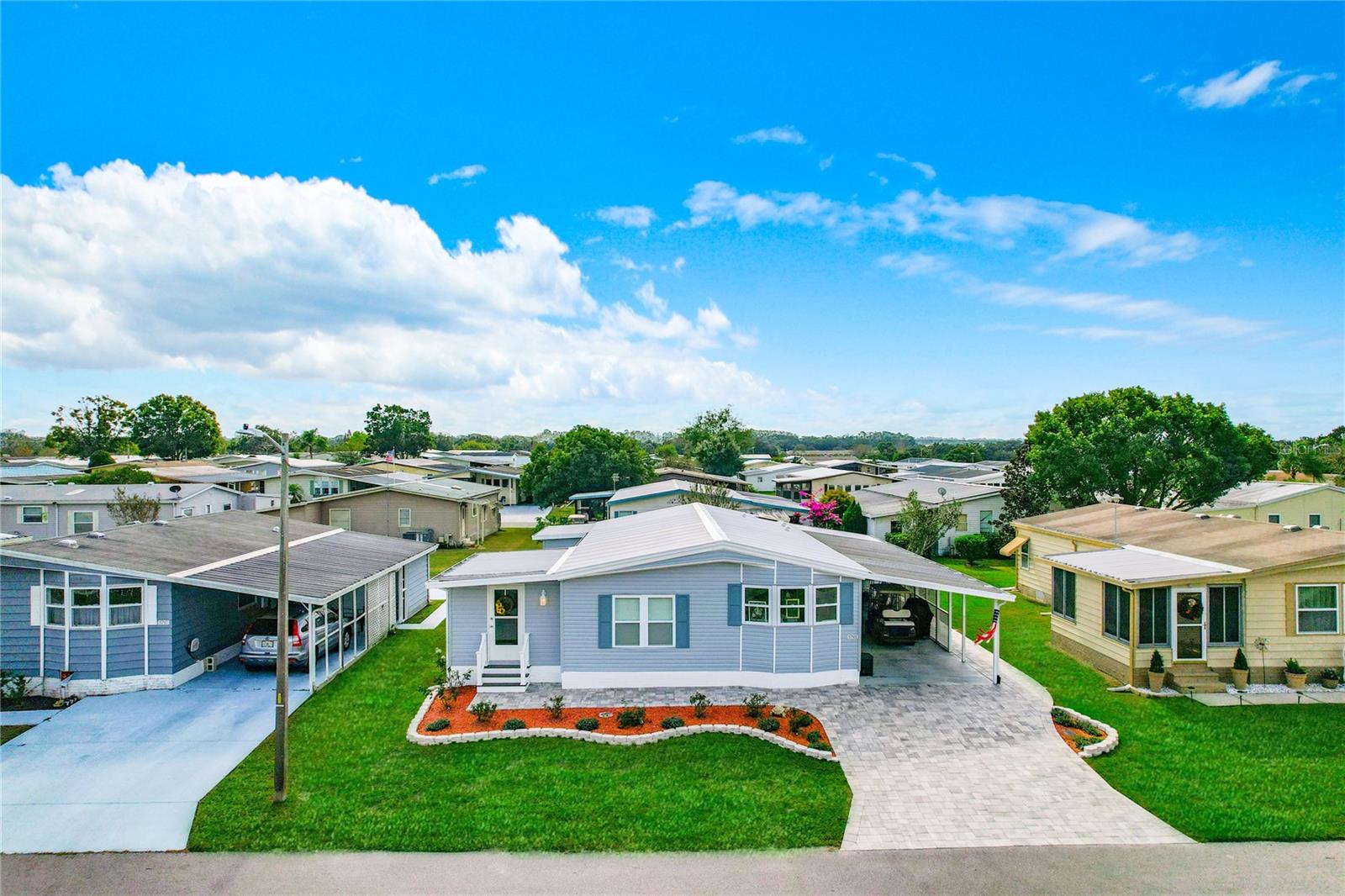 FOXWOOD LAKE ESTATES - Residential