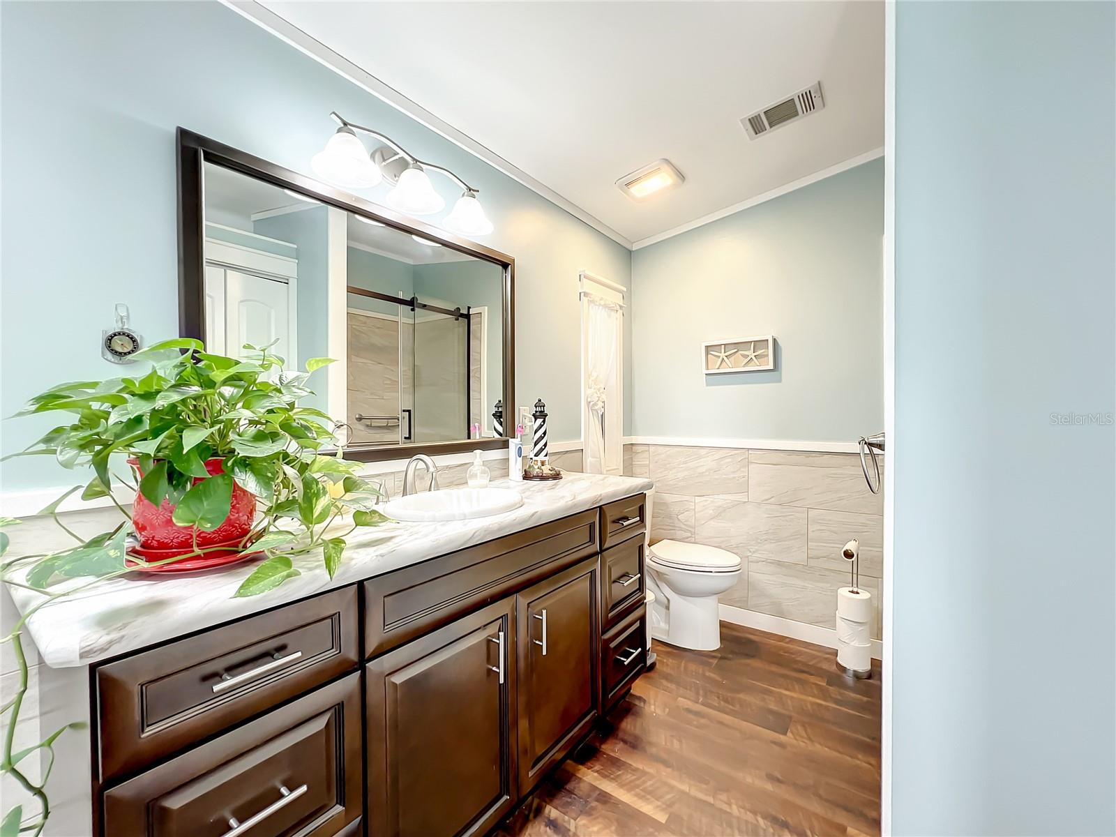 FOXWOOD LAKE ESTATES - Residential