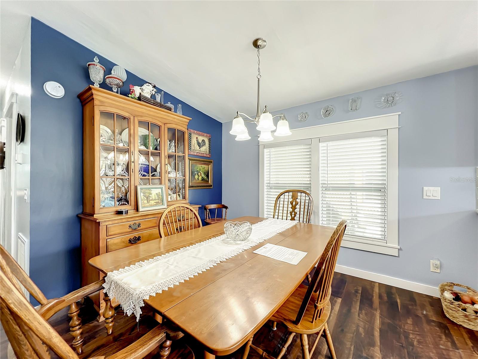 FOXWOOD LAKE ESTATES - Residential