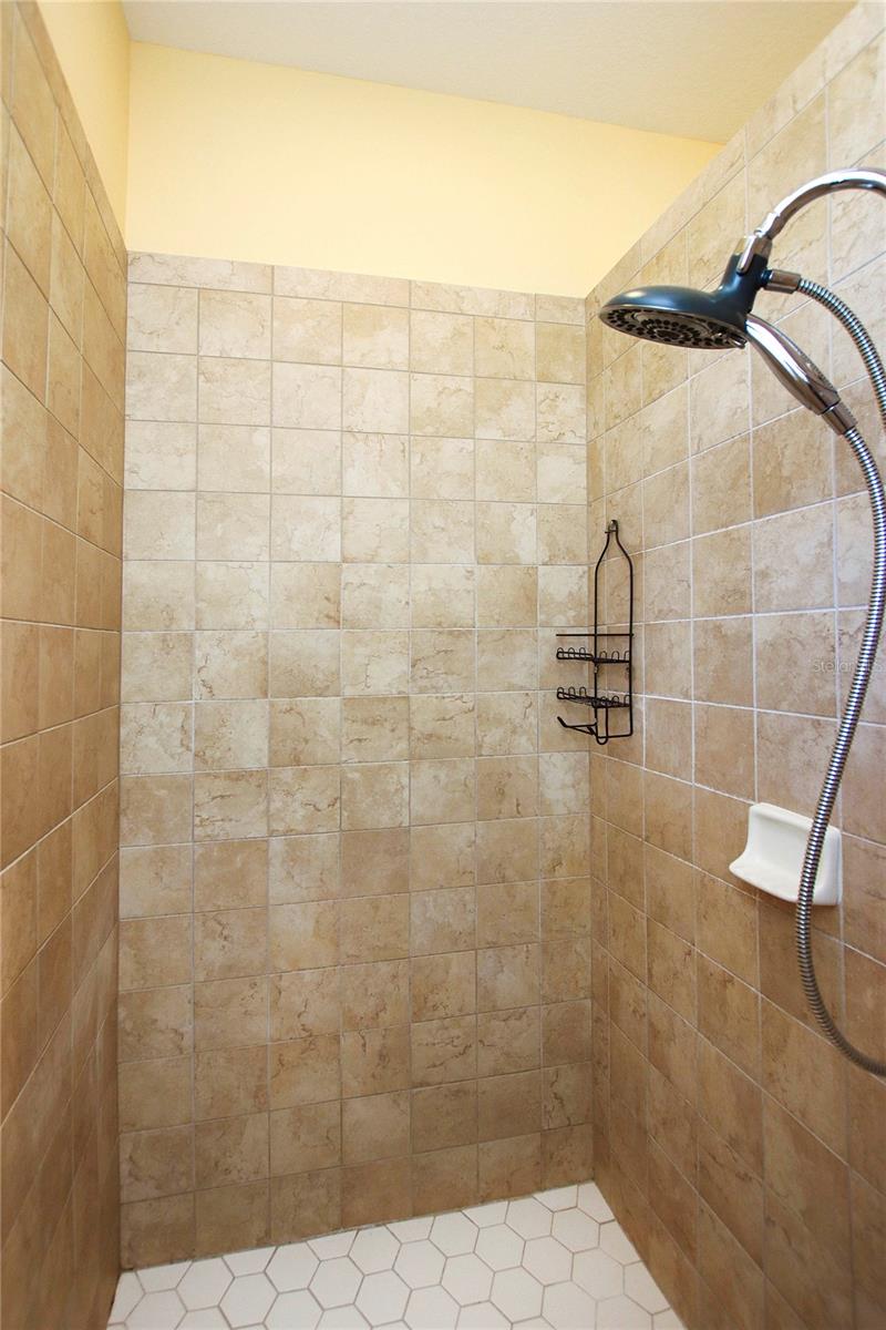 PORT CHARLOTTE SUB 52 - Residential Lease