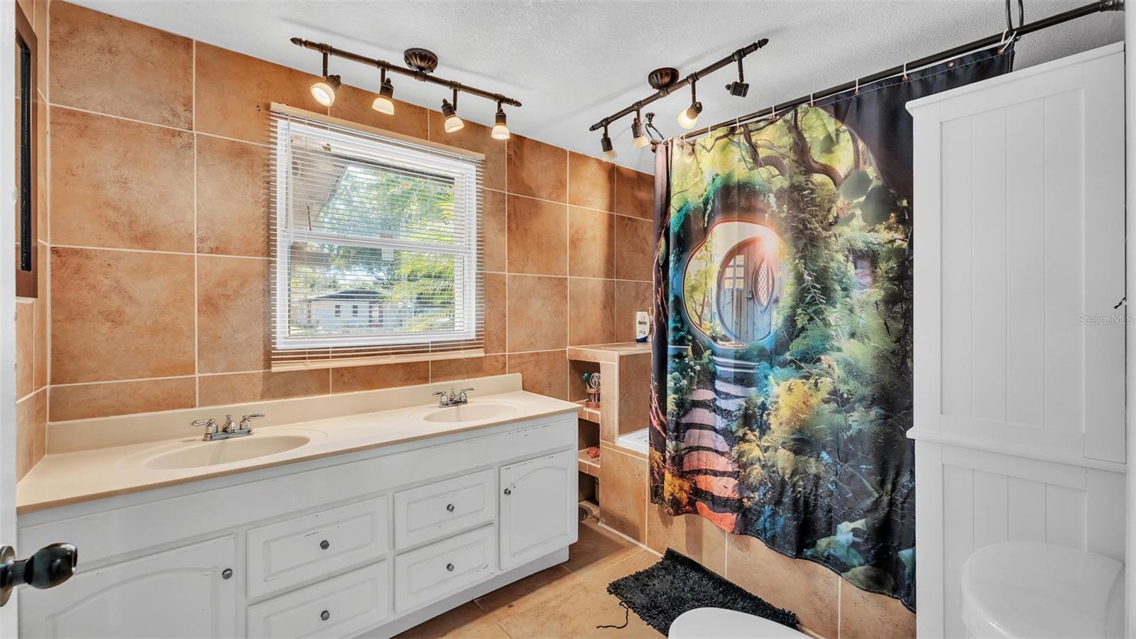 MARIANA WOODS - Residential