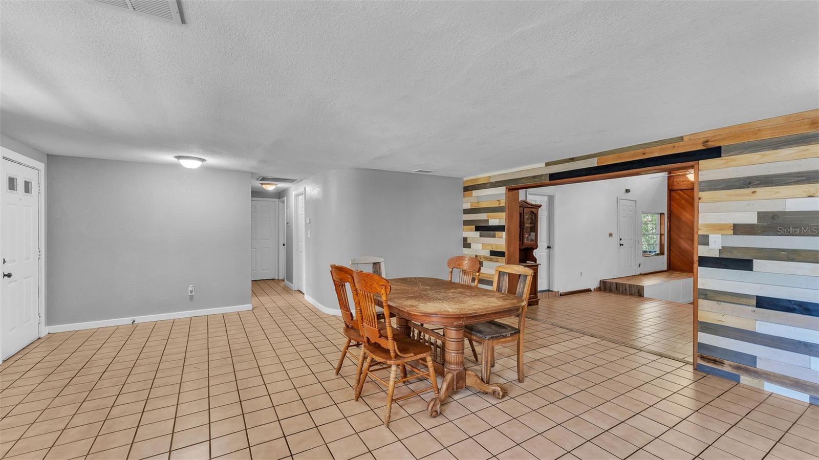 MARIANA WOODS - Residential