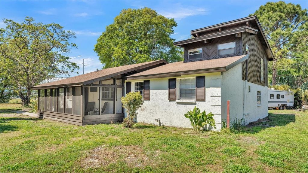 Photo of 503 Marianna Road, Auburndale, FL 33823 (MLS # L4957849)