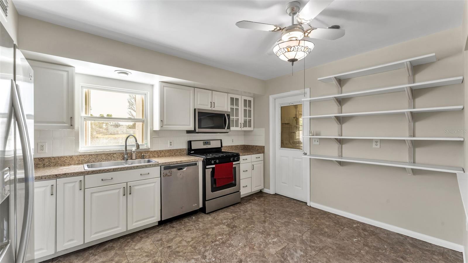 WINSTON PARK - Residential