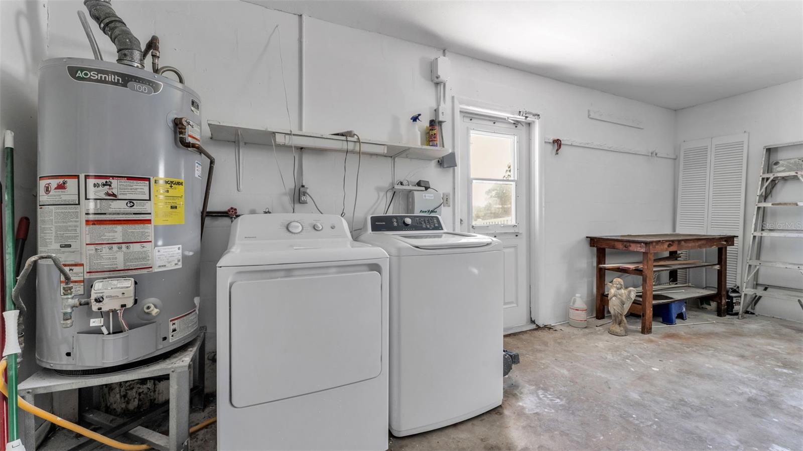 WINSTON PARK - Residential