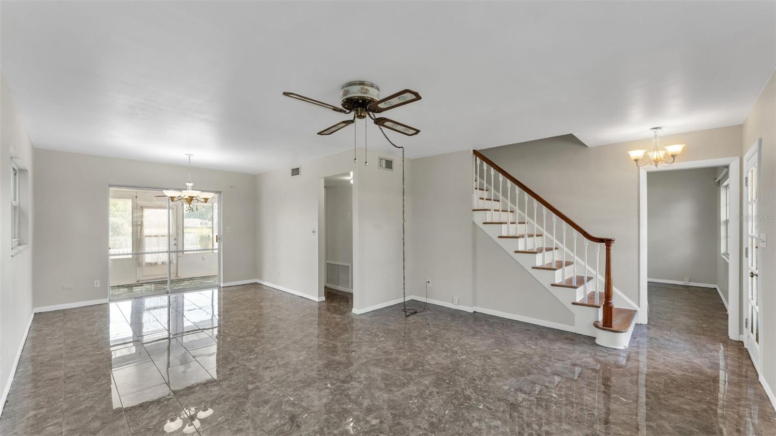 WINSTON PARK - Residential