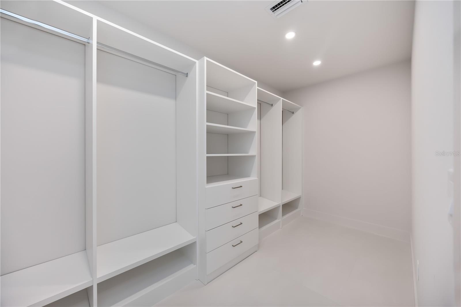 RUSTIC LODGE - Residential