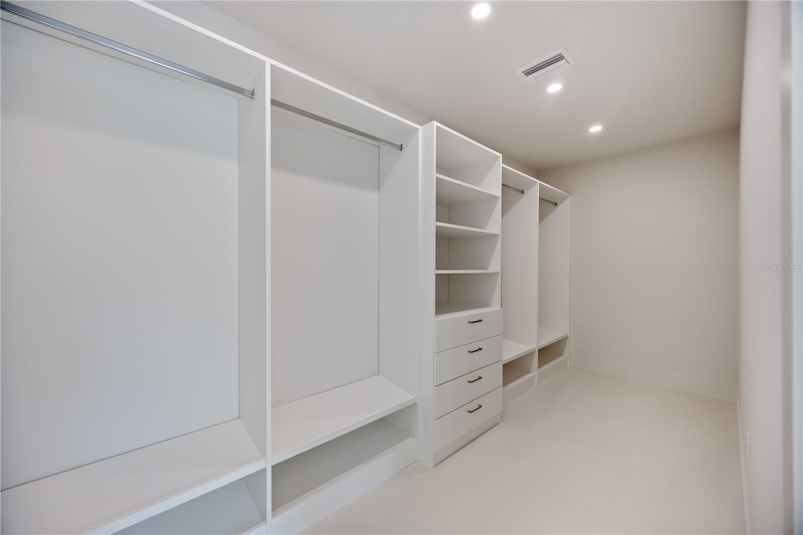 RUSTIC LODGE - Residential