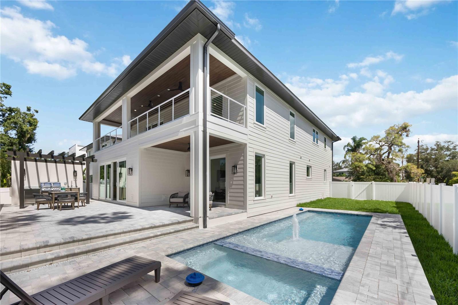 RUSTIC LODGE - Residential