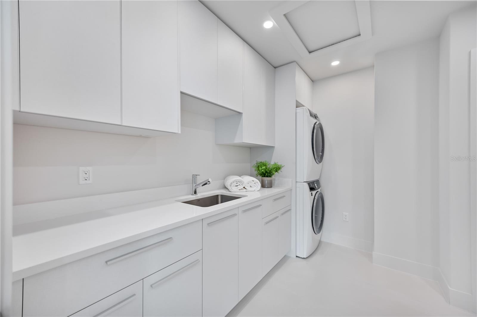 RUSTIC LODGE - Residential