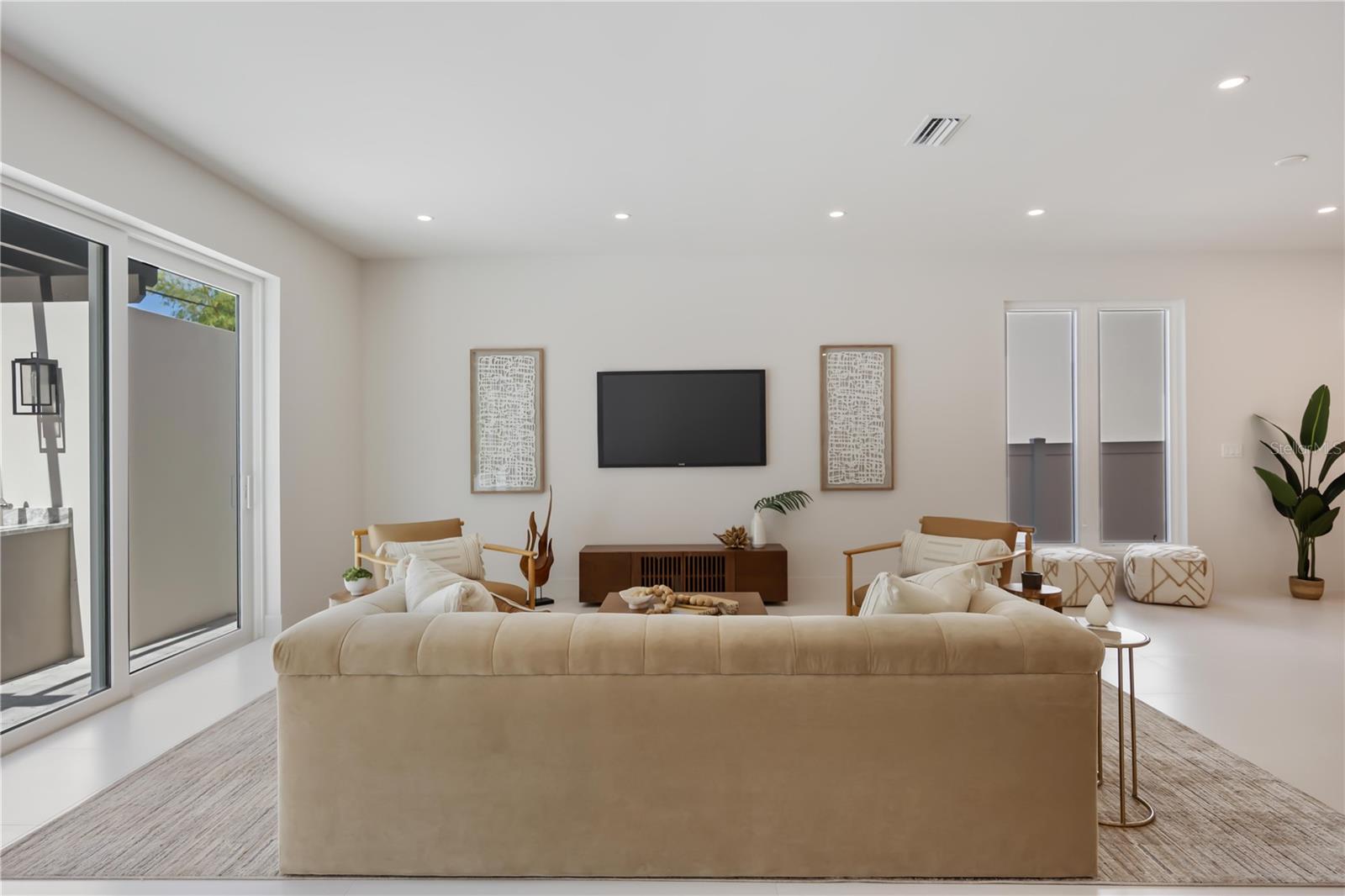 RUSTIC LODGE - Residential