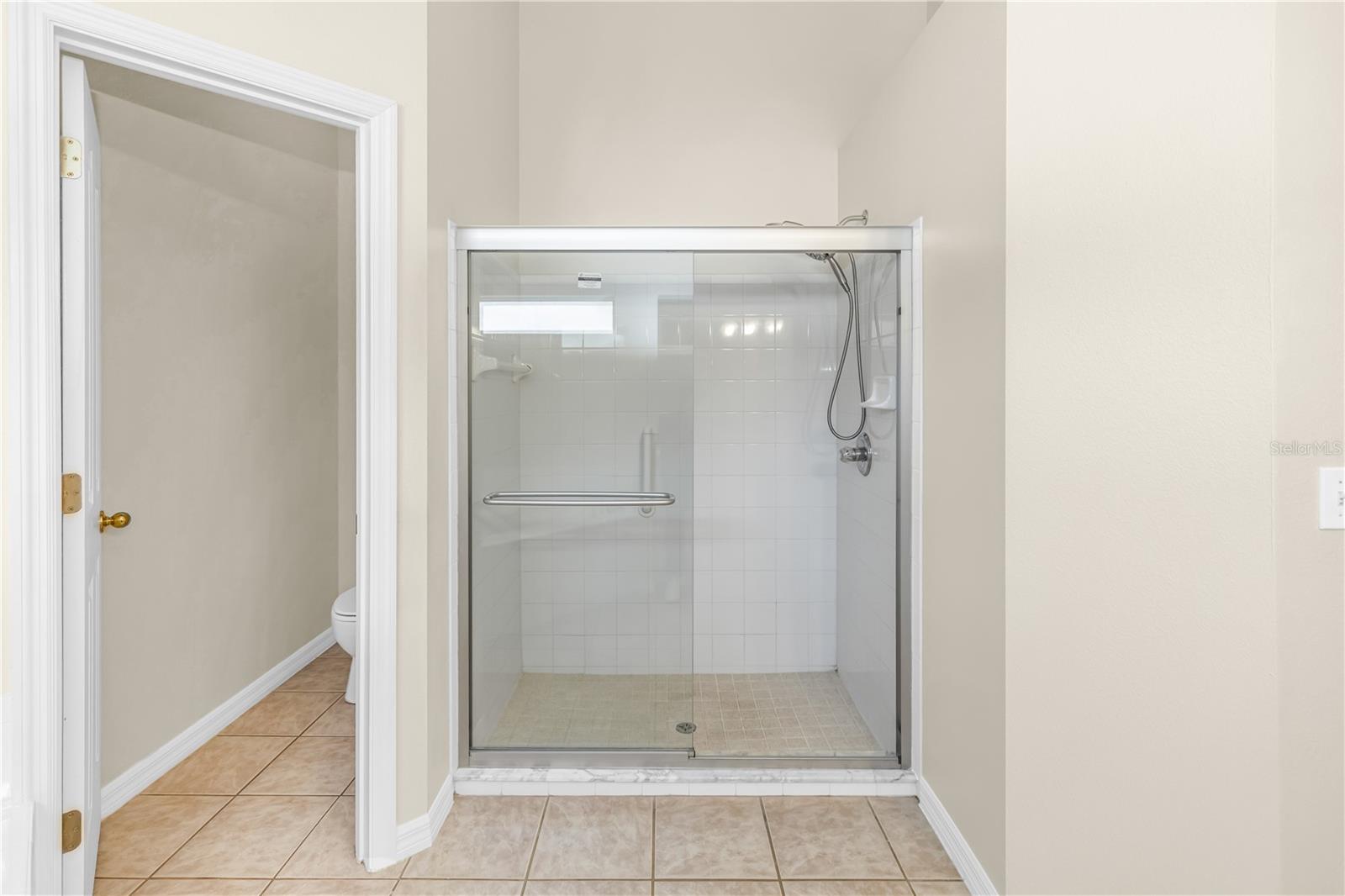 LOST PINES - Residential