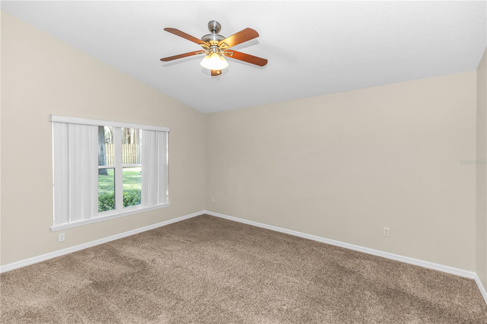 LOST PINES - Residential