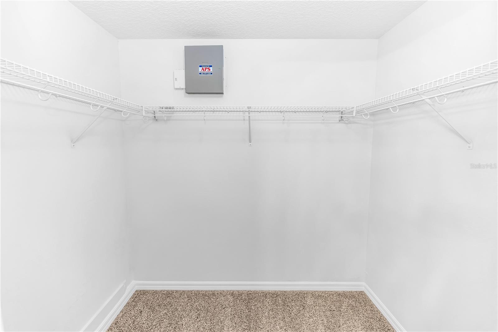 LOST PINES - Residential