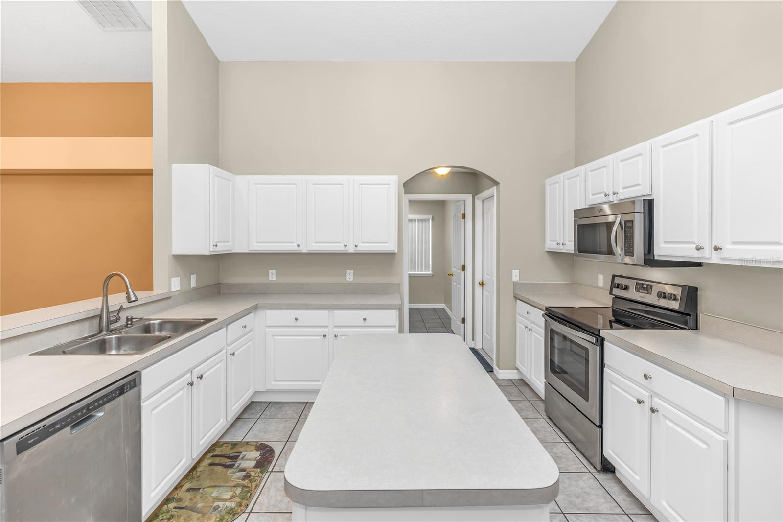 LOST PINES - Residential