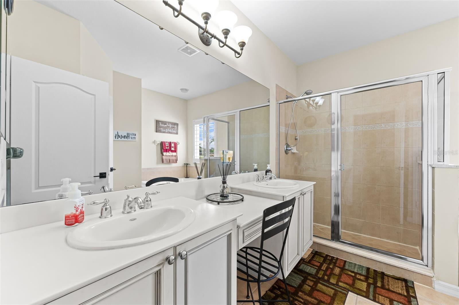 LAGUNA LAKES A B C D E G K & L - Residential