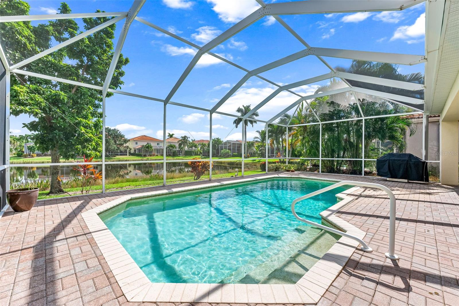 LAGUNA LAKES A B C D E G K & L - Residential