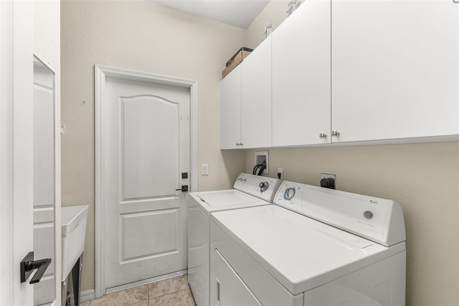 LAGUNA LAKES A B C D E G K & L - Residential