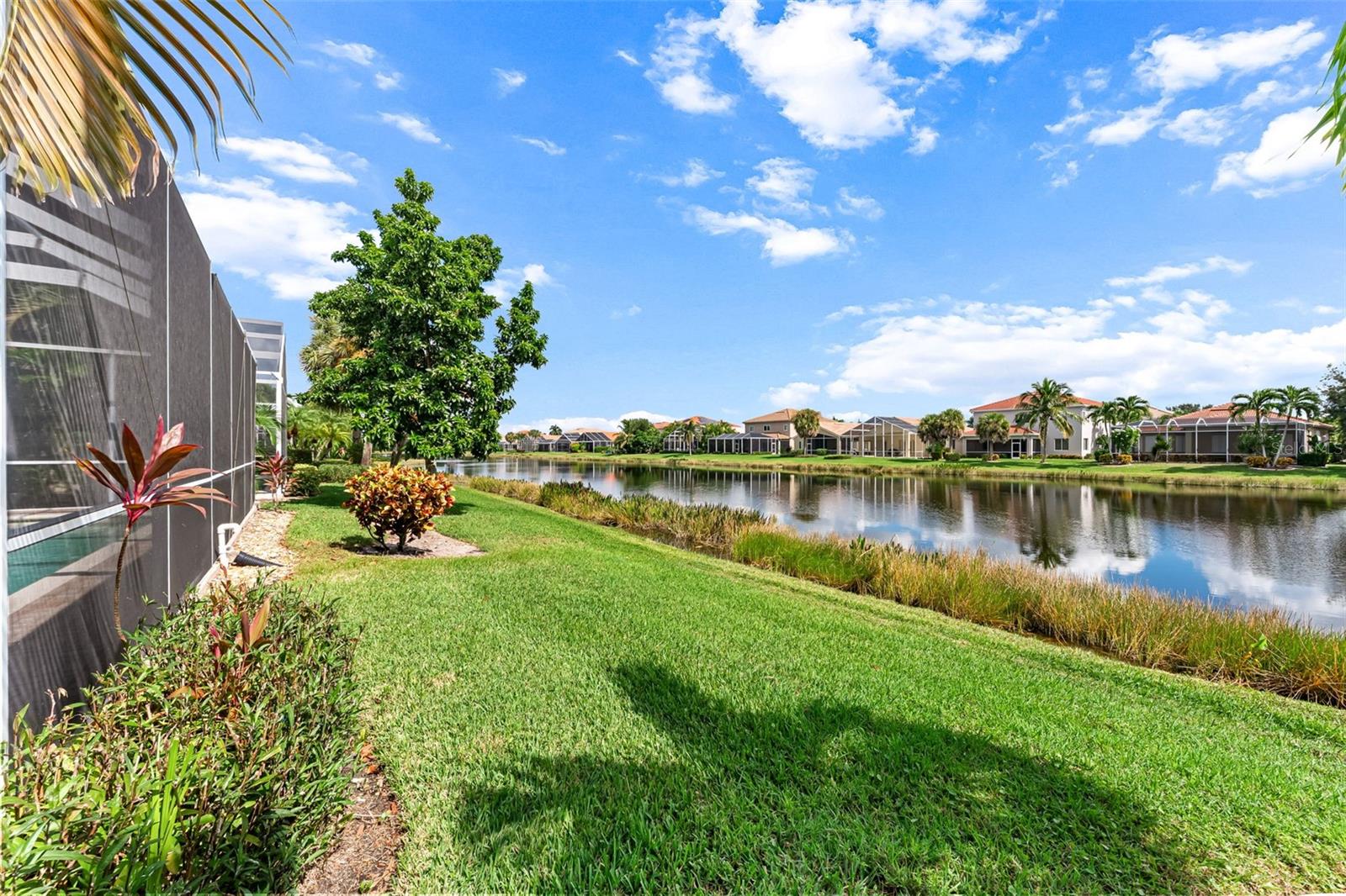 LAGUNA LAKES A B C D E G K & L - Residential