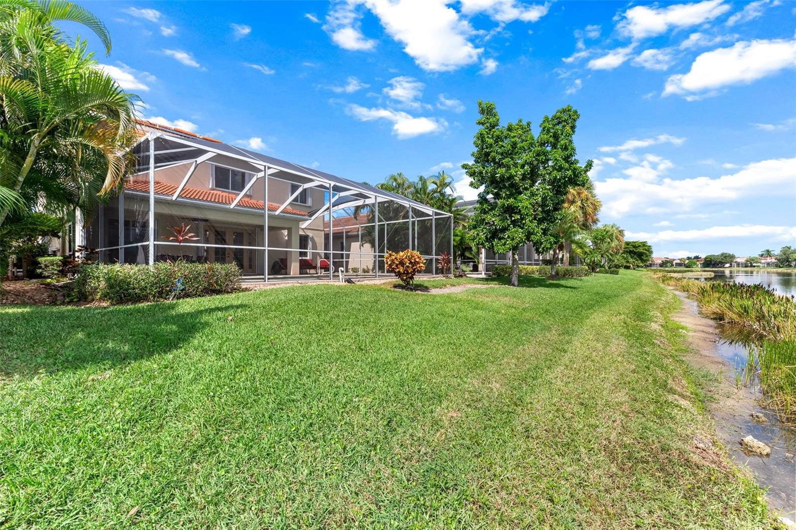 LAGUNA LAKES A B C D E G K & L - Residential