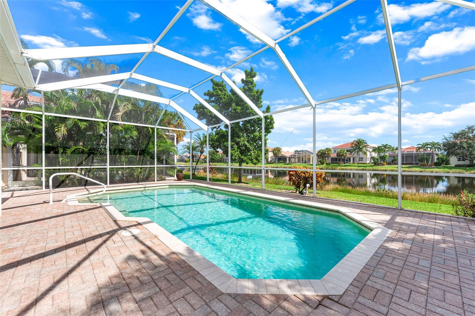 LAGUNA LAKES A B C D E G K & L - Residential