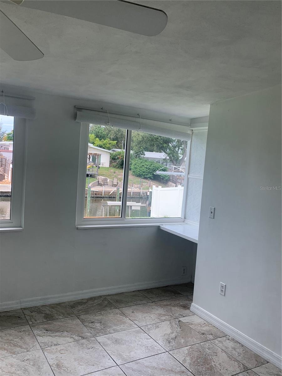 BAYSHORE GARDENS SEC 4 - Residential Lease