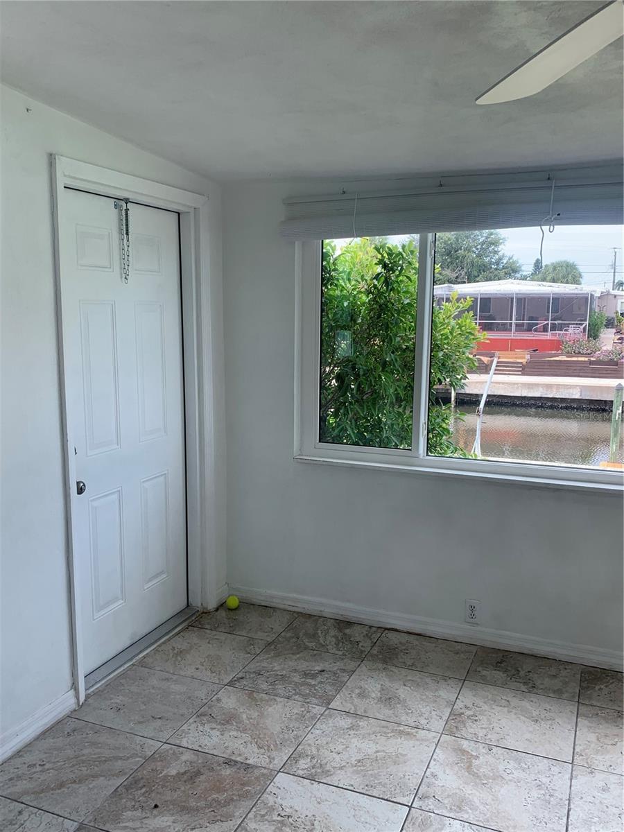 BAYSHORE GARDENS SEC 4 - Residential Lease