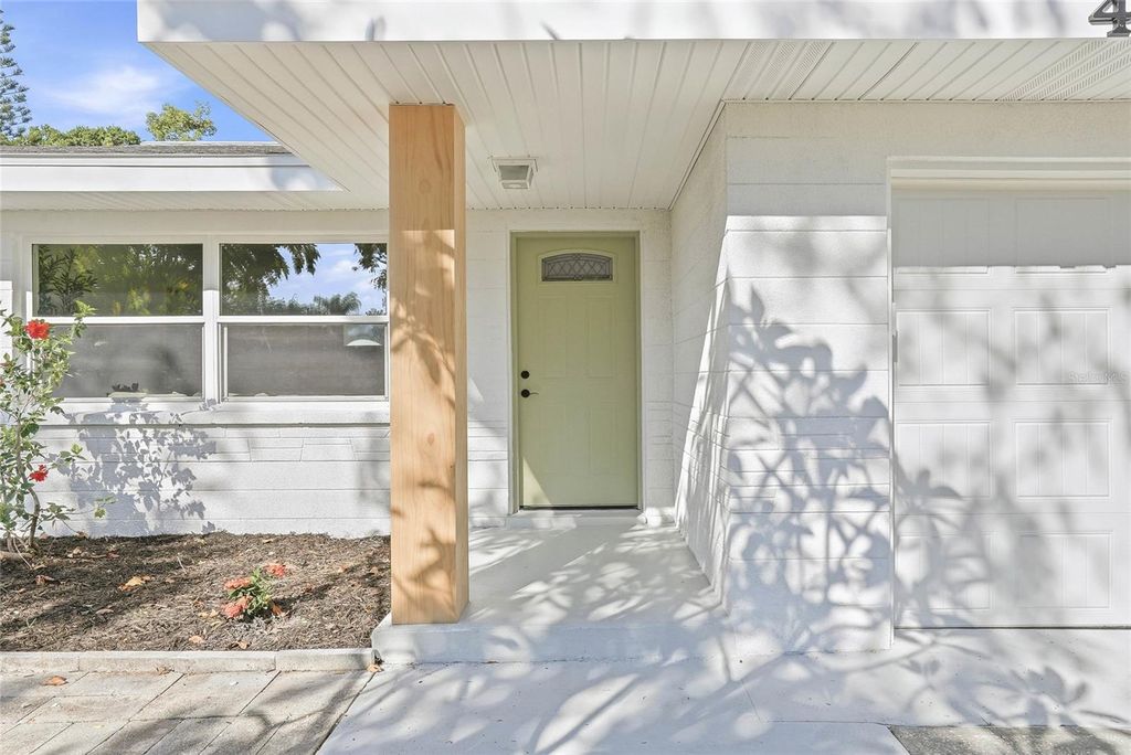 Photo of 4720 Mohegan Road, St Petersburg, FL 33708 (MLS # TB8510051)