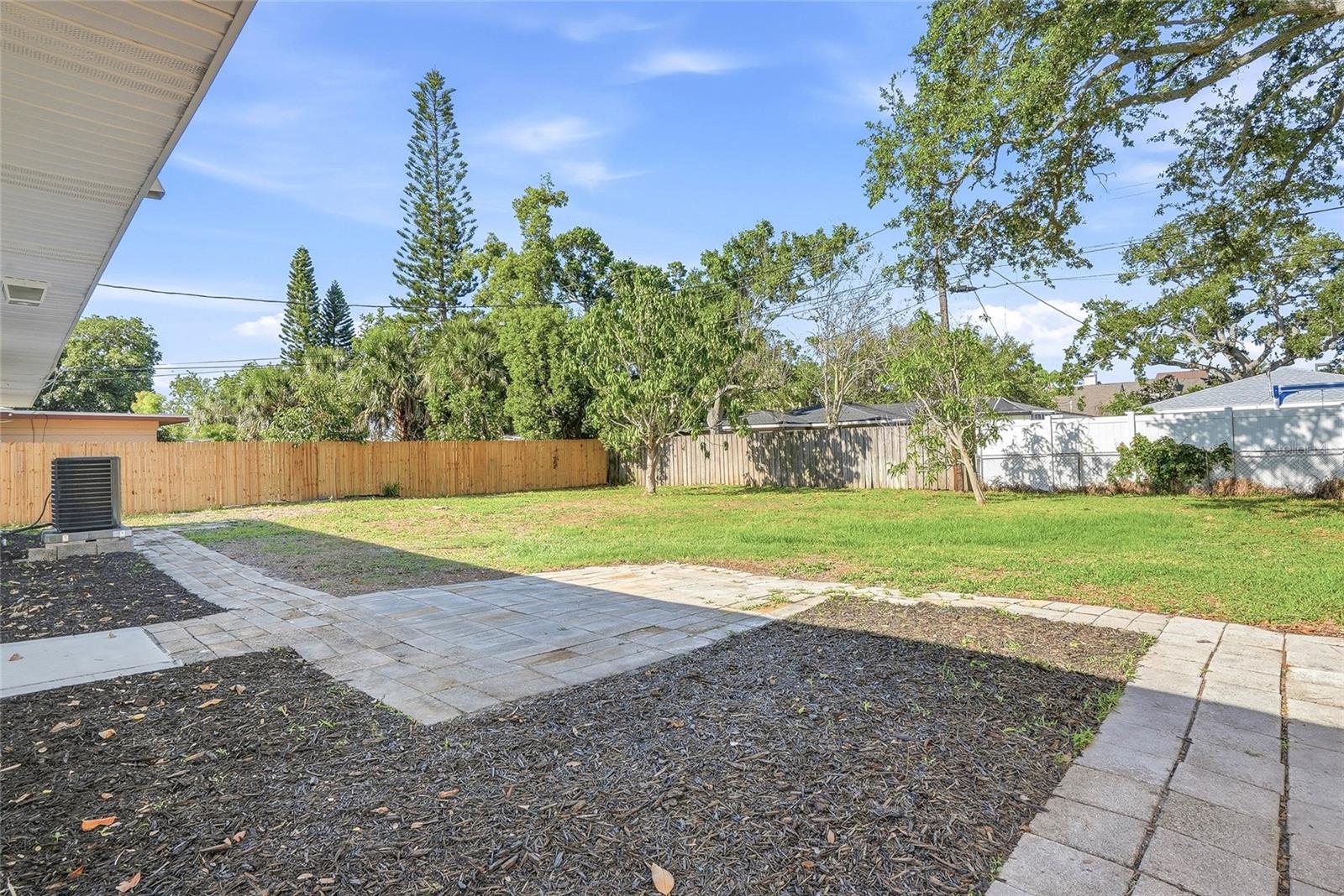 EDGEWATER ESTATES - Residential