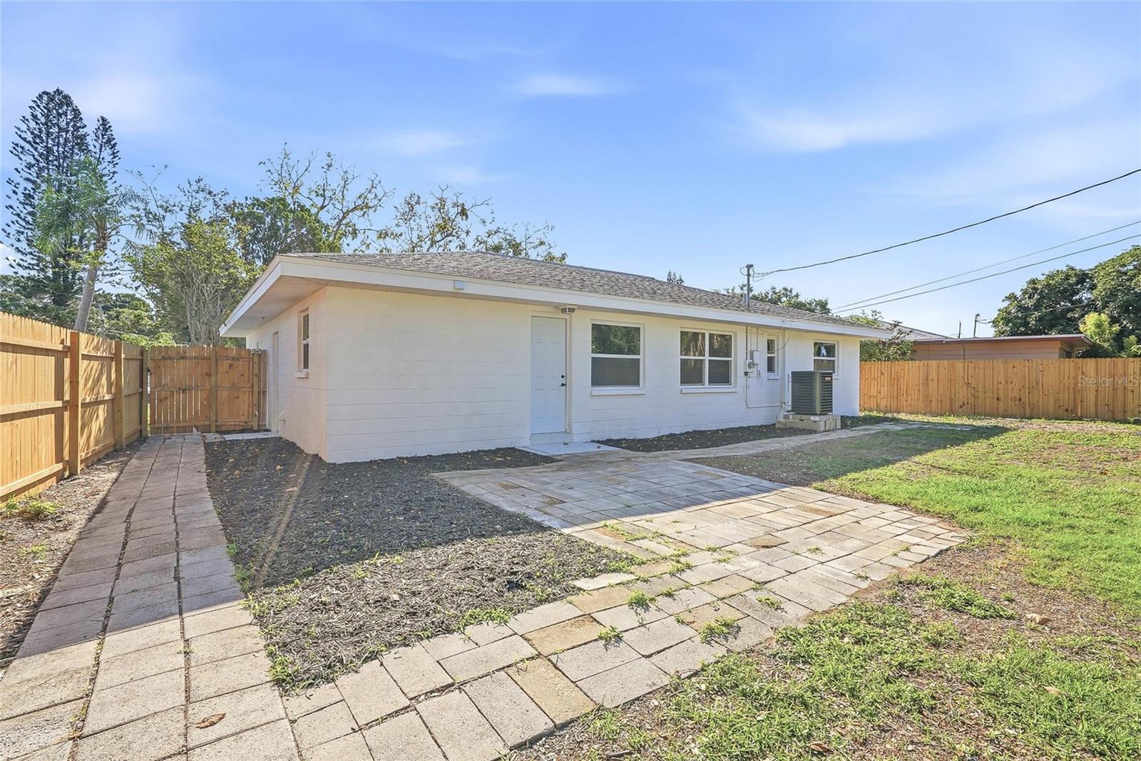 EDGEWATER ESTATES - Residential