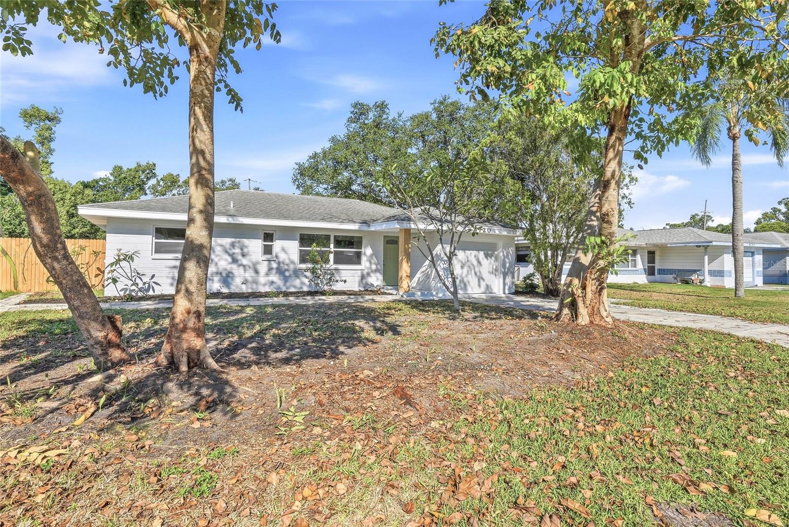 EDGEWATER ESTATES - Residential