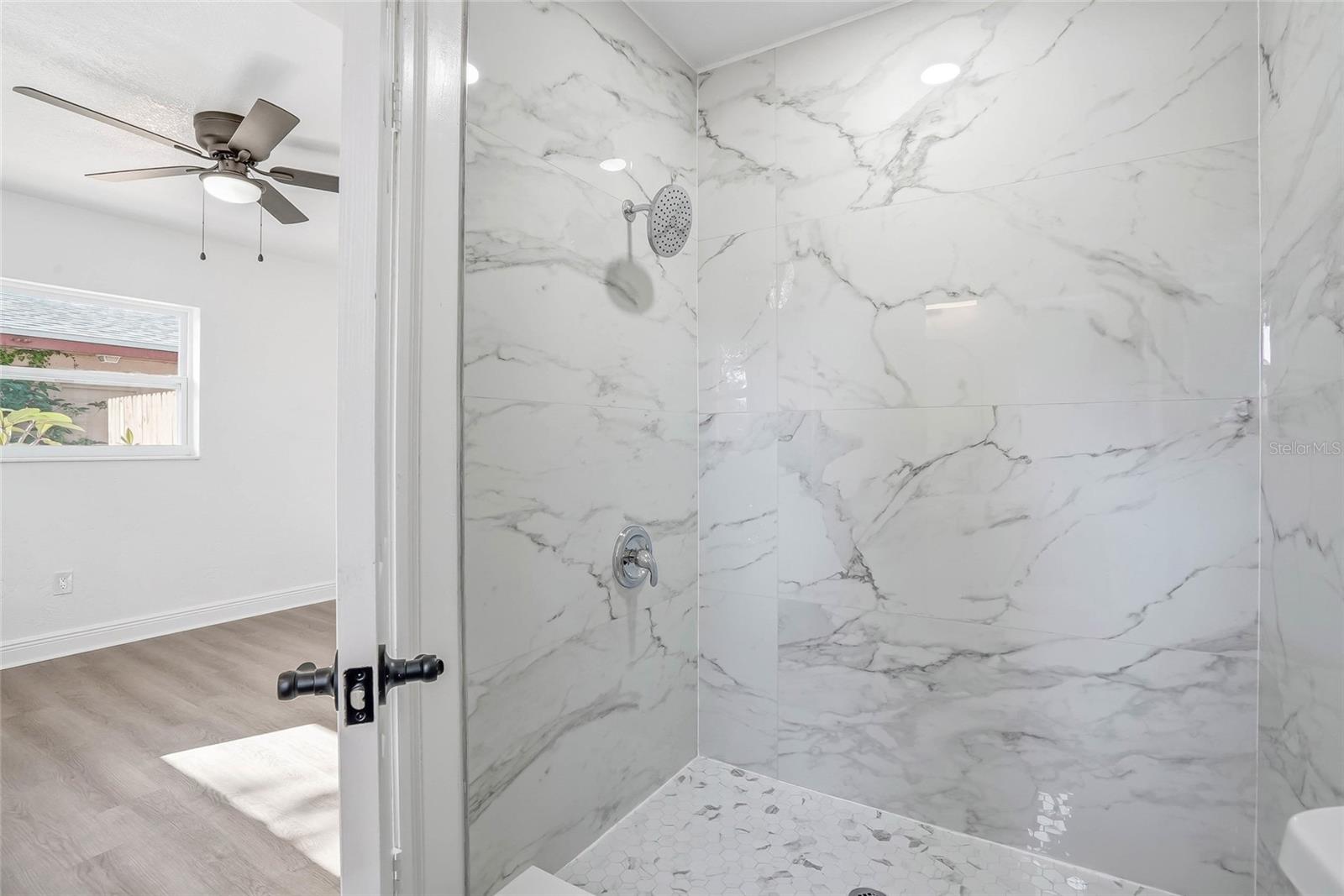 EDGEWATER ESTATES - Residential