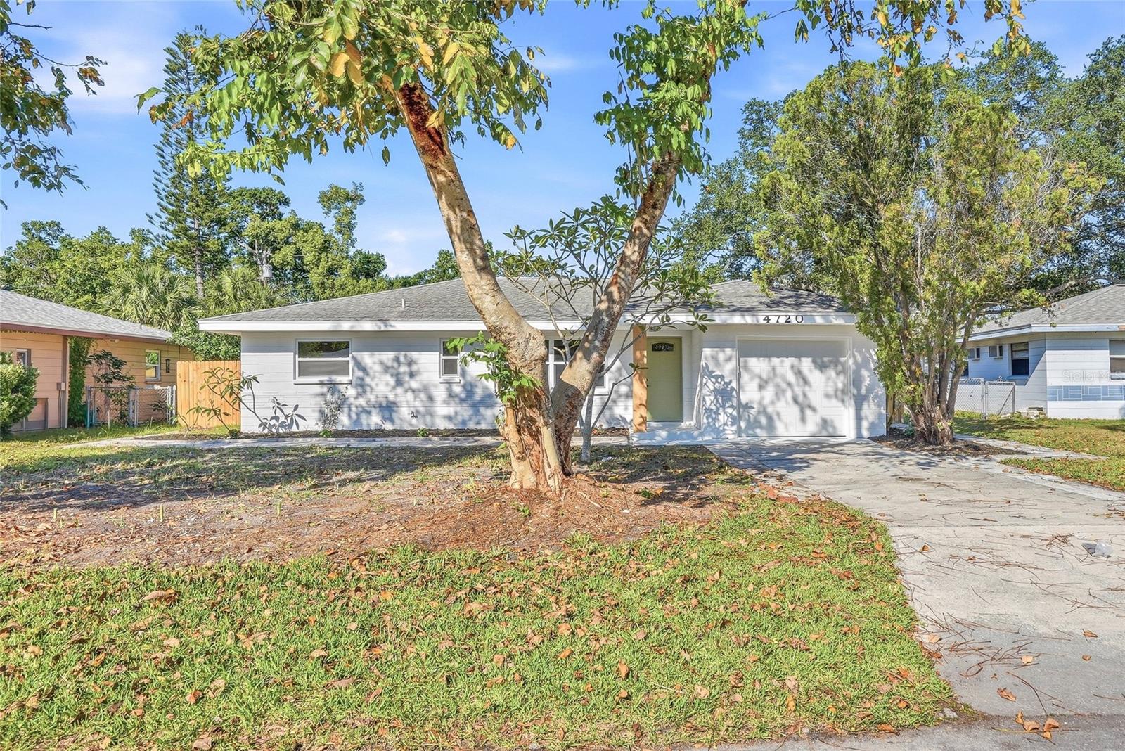 EDGEWATER ESTATES - Residential