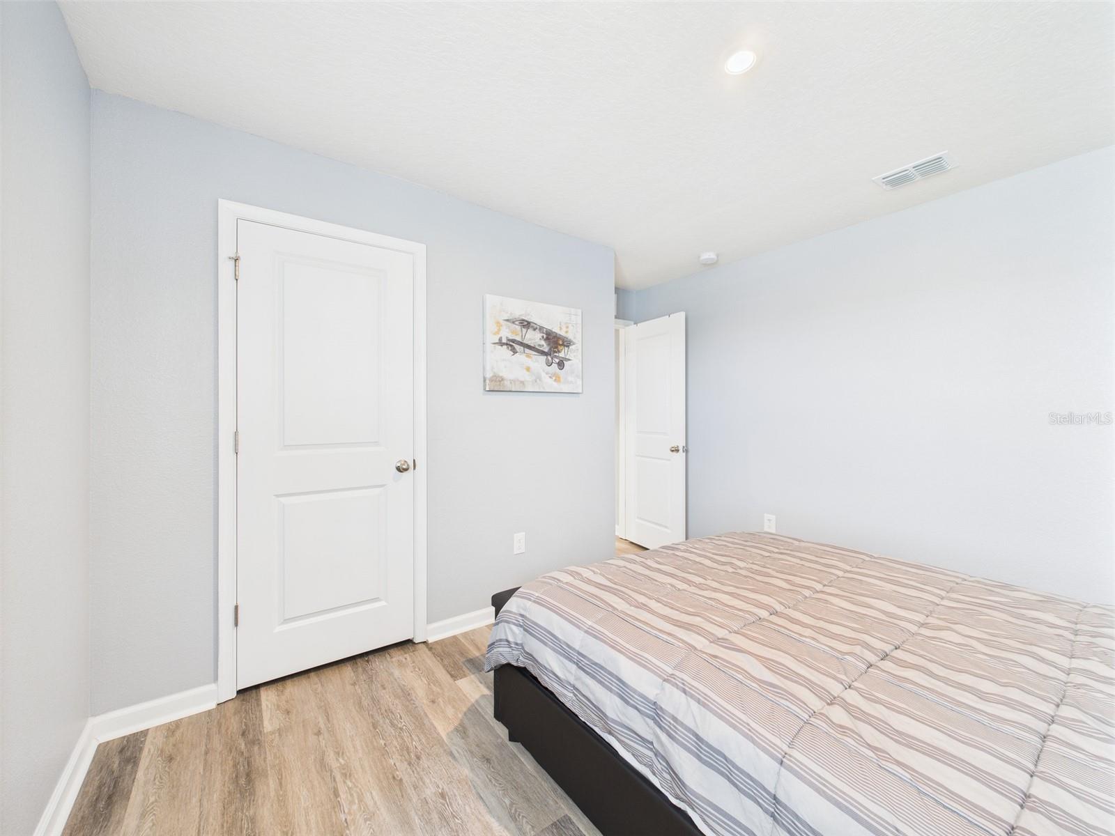 EAGLE LNDG PH I - Residential