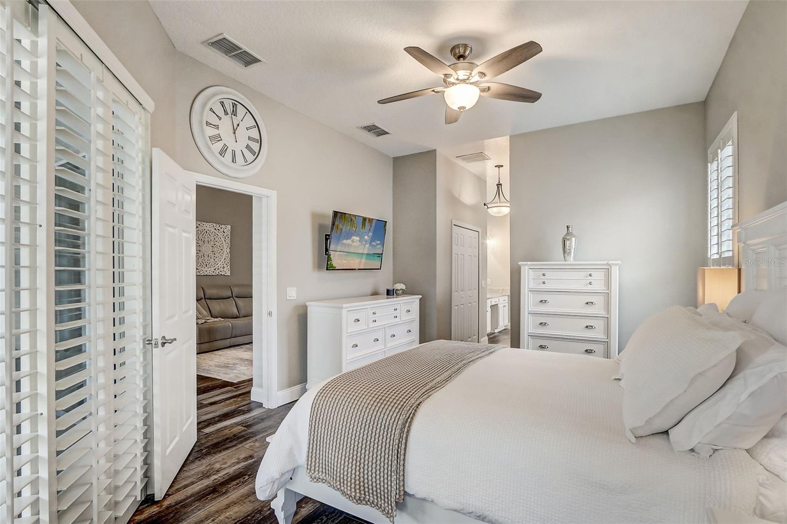 CYPRESS HEAD AT THE ENCLAVE - Residential