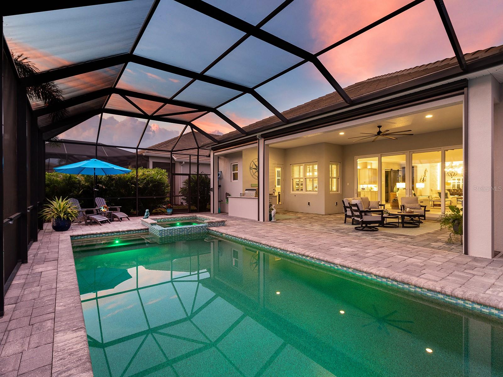 LAKEHOUSE COVE AT WATERSIDE IN LAKEWOOD RANCH - Residential