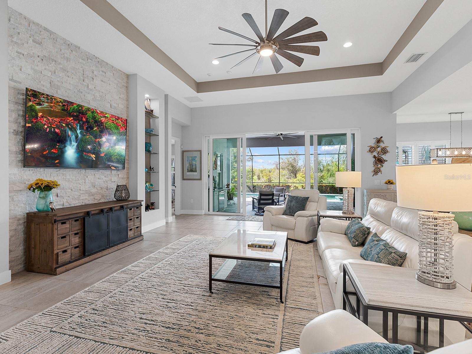 LAKEHOUSE COVE AT WATERSIDE IN LAKEWOOD RANCH - Residential